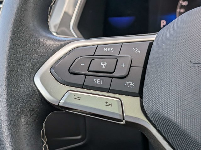 Used 2023 Volkswagen Tiguan SE FWD image 31