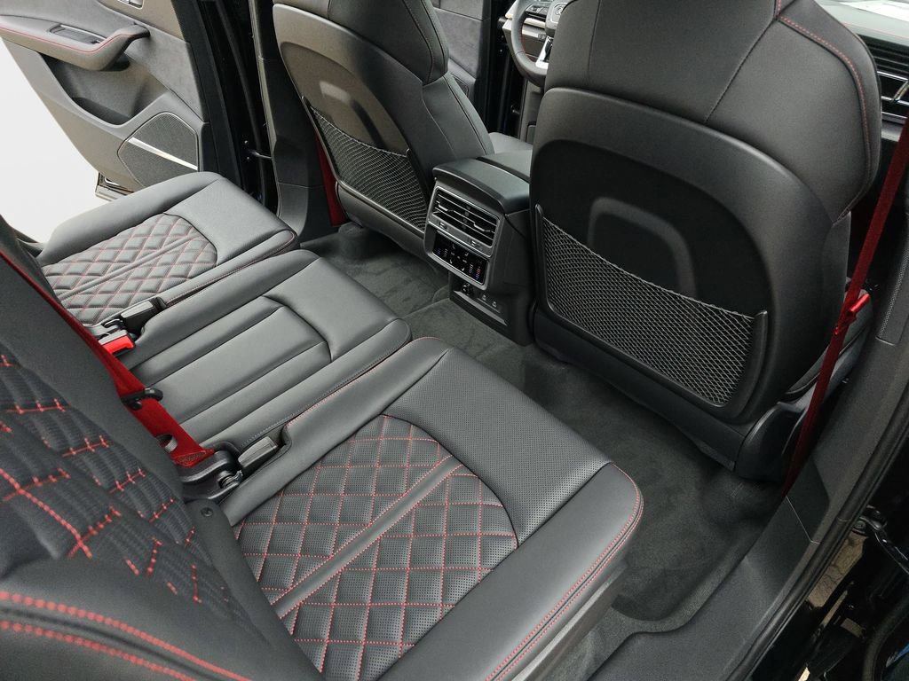 Certified 2026 Audi Q7 3.0T Prestige w/ Prestige Package AWD/4WD image 11