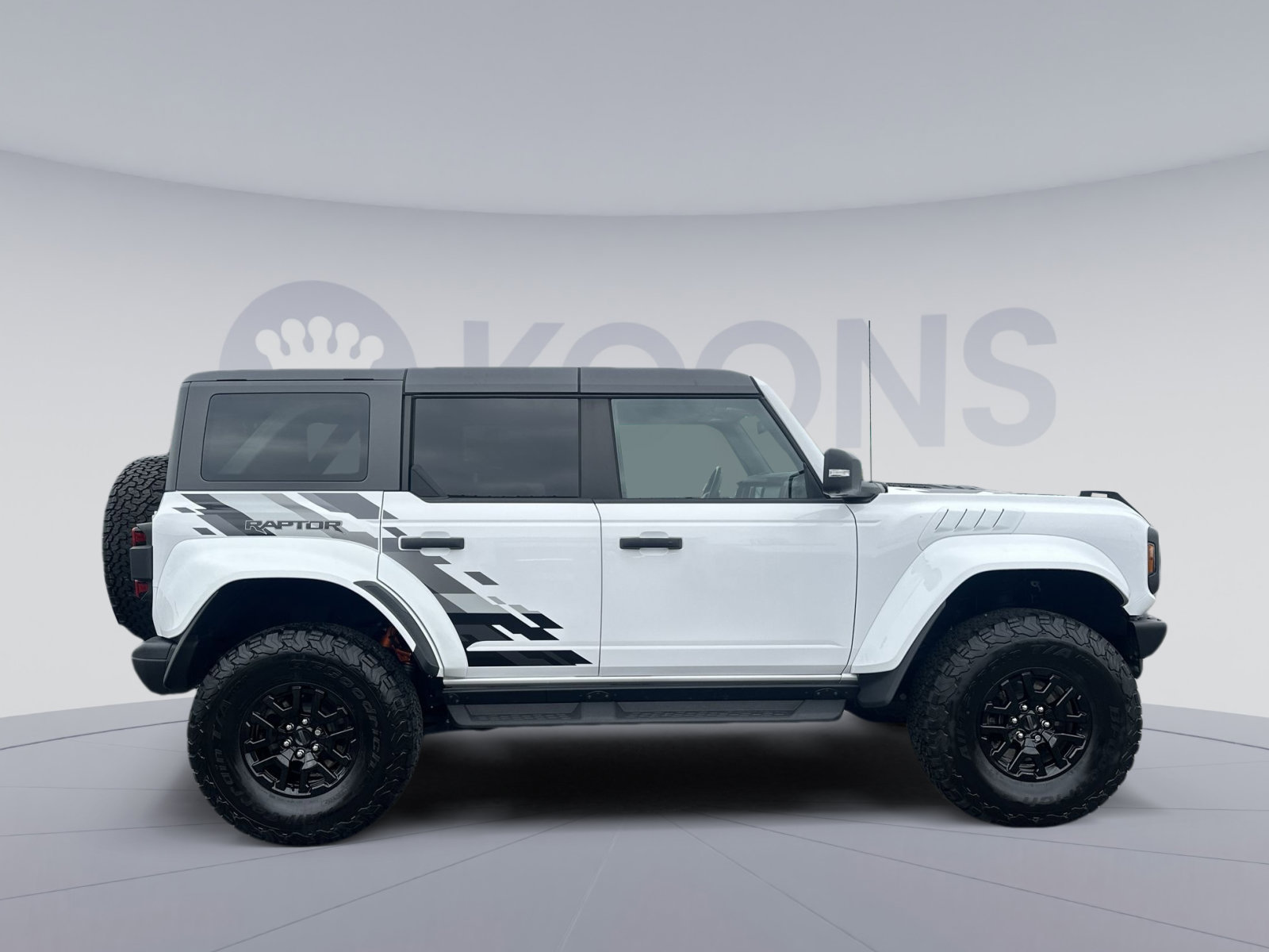 Used 2024 Ford Bronco Raptor w/ Interior Carbon Fiber Pack 6 AWD/4WD image 12