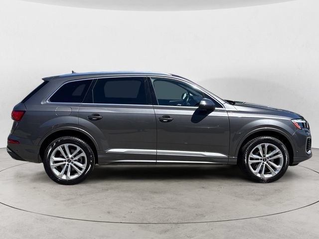 Used 2025 Audi Q7 3.0T Premium Plus AWD/4WD image 6