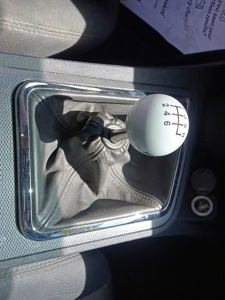 Used 2014 Dodge Challenger R/T RWD image 24