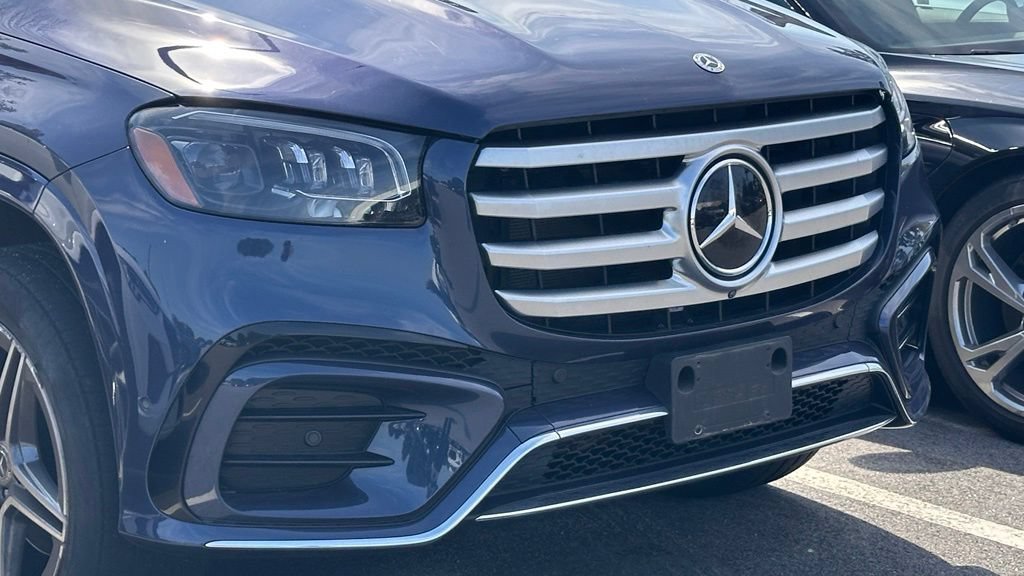 Used 2024 Mercedes-Benz GLS 450 4MATIC image 2