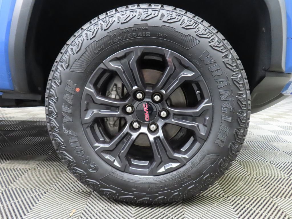 Used 2025 GMC Canyon Elevation AWD/4WD image 7