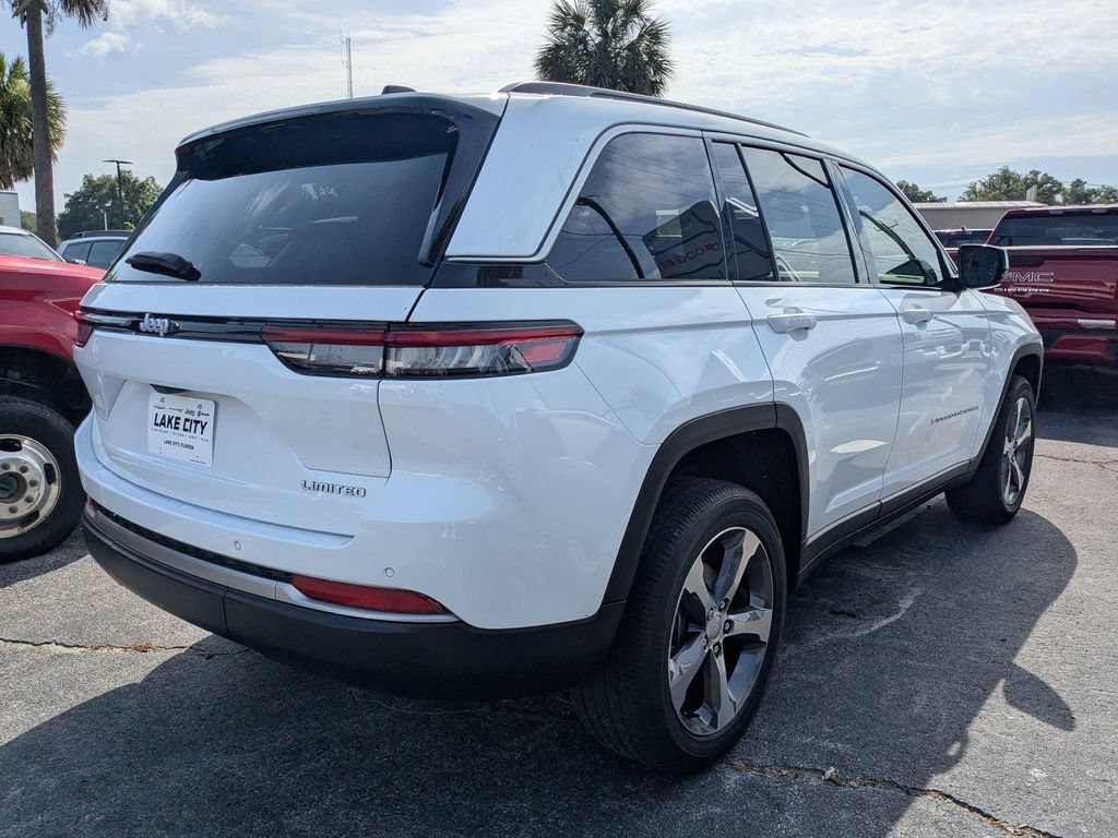 Used 2026 Jeep Grand Cherokee Limited RWD image 2