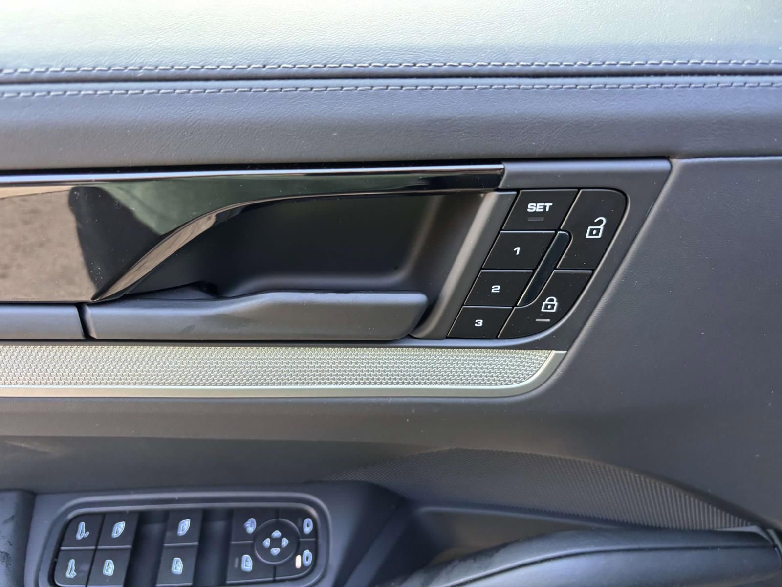 New 2026 Porsche Cayenne S AWD/4WD image 24