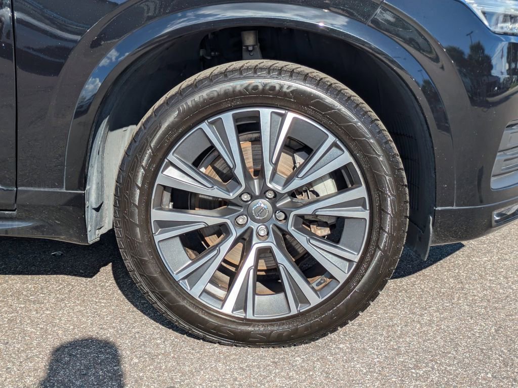 Used 2022 Volvo XC90 T5 Momentum w/ Protection Package Premier image 12