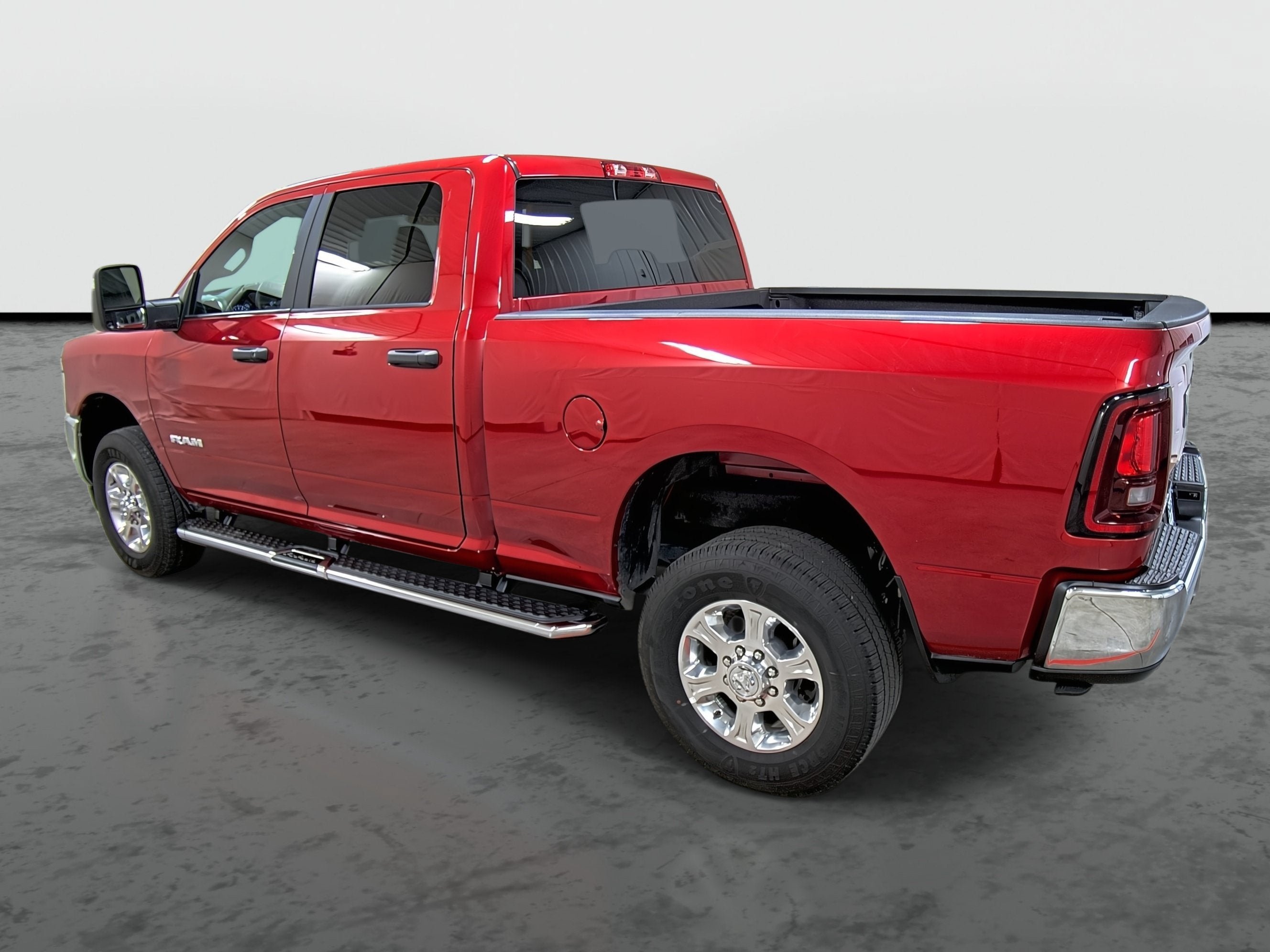 Used 2026 RAM 2500 Big Horn AWD/4WD image 2