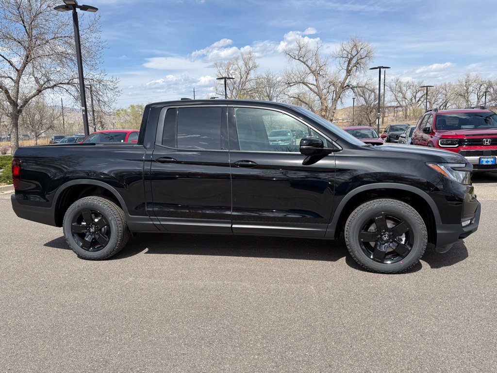 New 2026 Honda Ridgeline Black Edition image 4