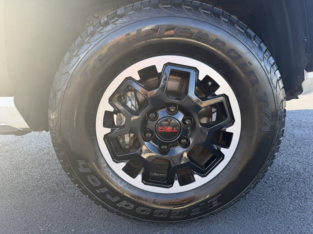 Used 2024 Toyota Tacoma TRD Off-Road image 26