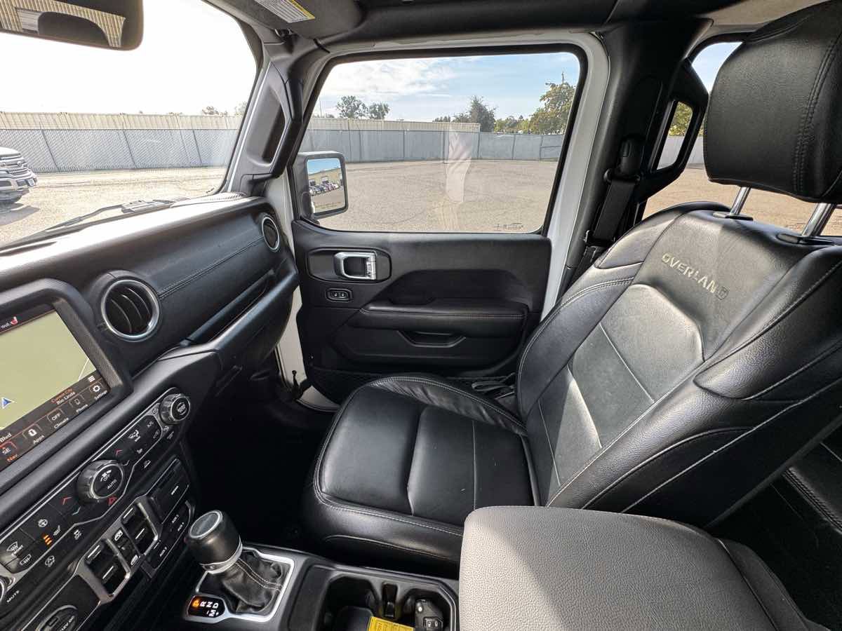 Used 2020 Jeep Gladiator Overland image 34