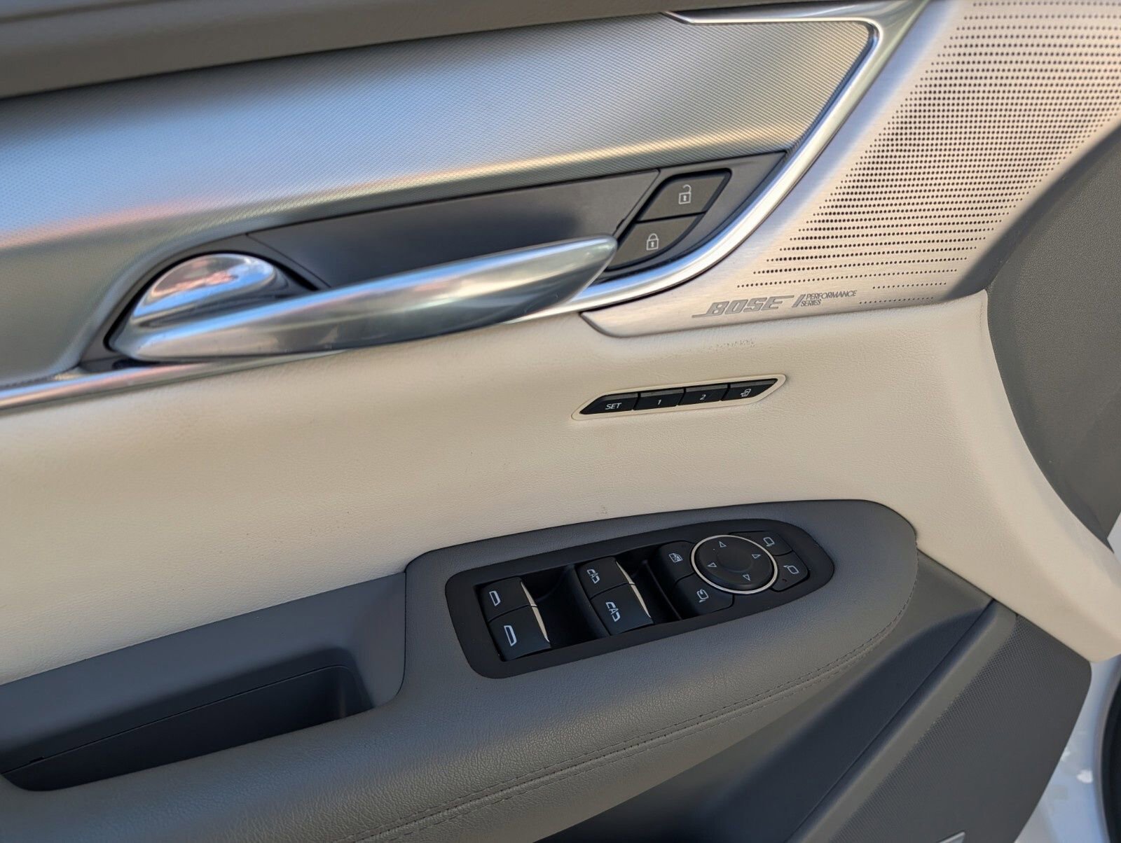 Used 2021 Cadillac XT5 Premium Luxury image 34