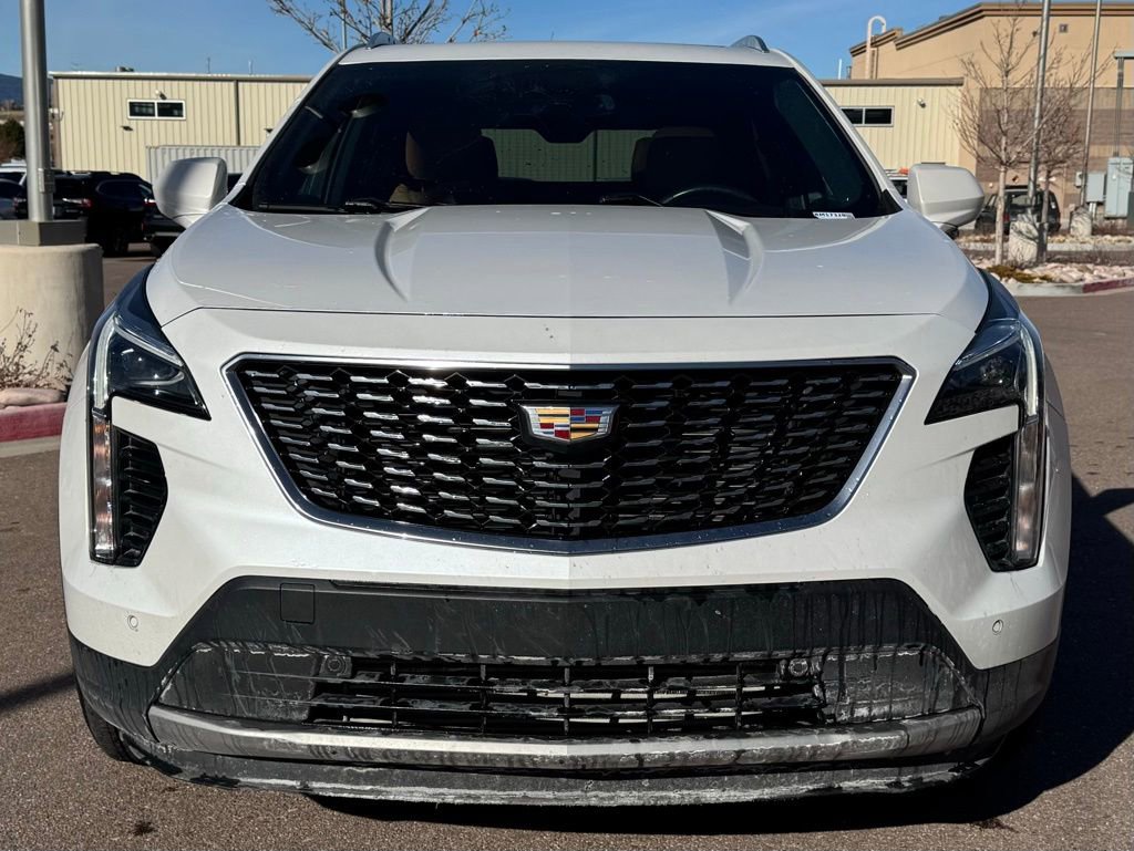 Used 2020 Cadillac XT4 Premium Luxury image 2