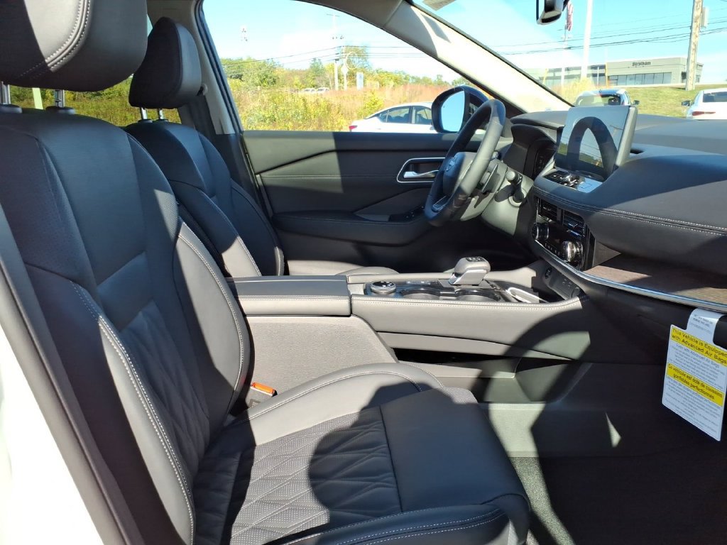 New 2026 Nissan Rogue Platinum AWD/4WD image 7