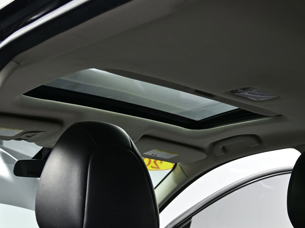 Used 2018 Nissan Rogue Sport SL w/ SL Premium Package image 19