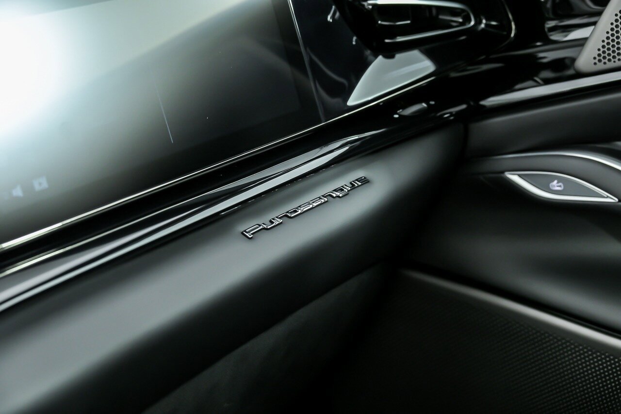 Used 2025 Ferrari Purosangue image 43