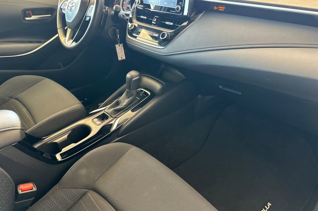 Used 2022 Toyota Corolla SE w/ Carpet Mat Package (TMS) image 18