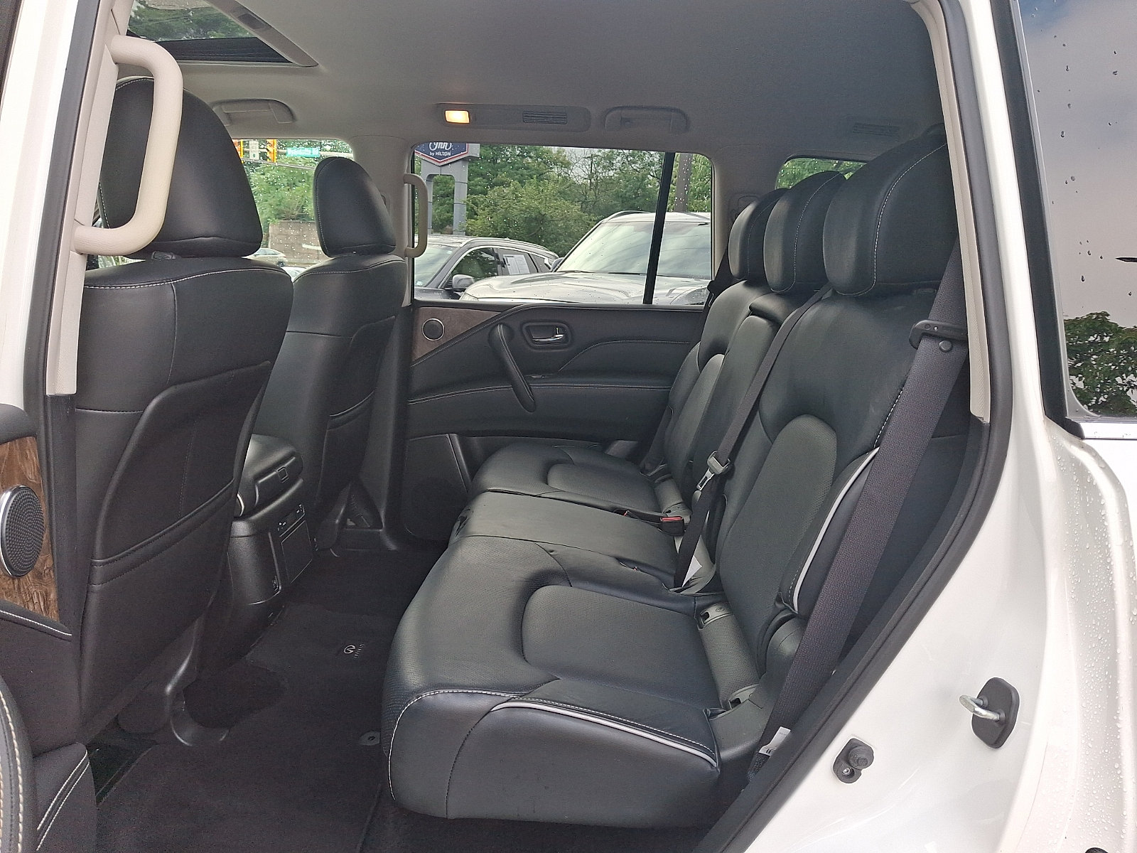 Certified 2024 INFINITI QX80 Premium Select w/ Cargo Package AWD/4WD image 11