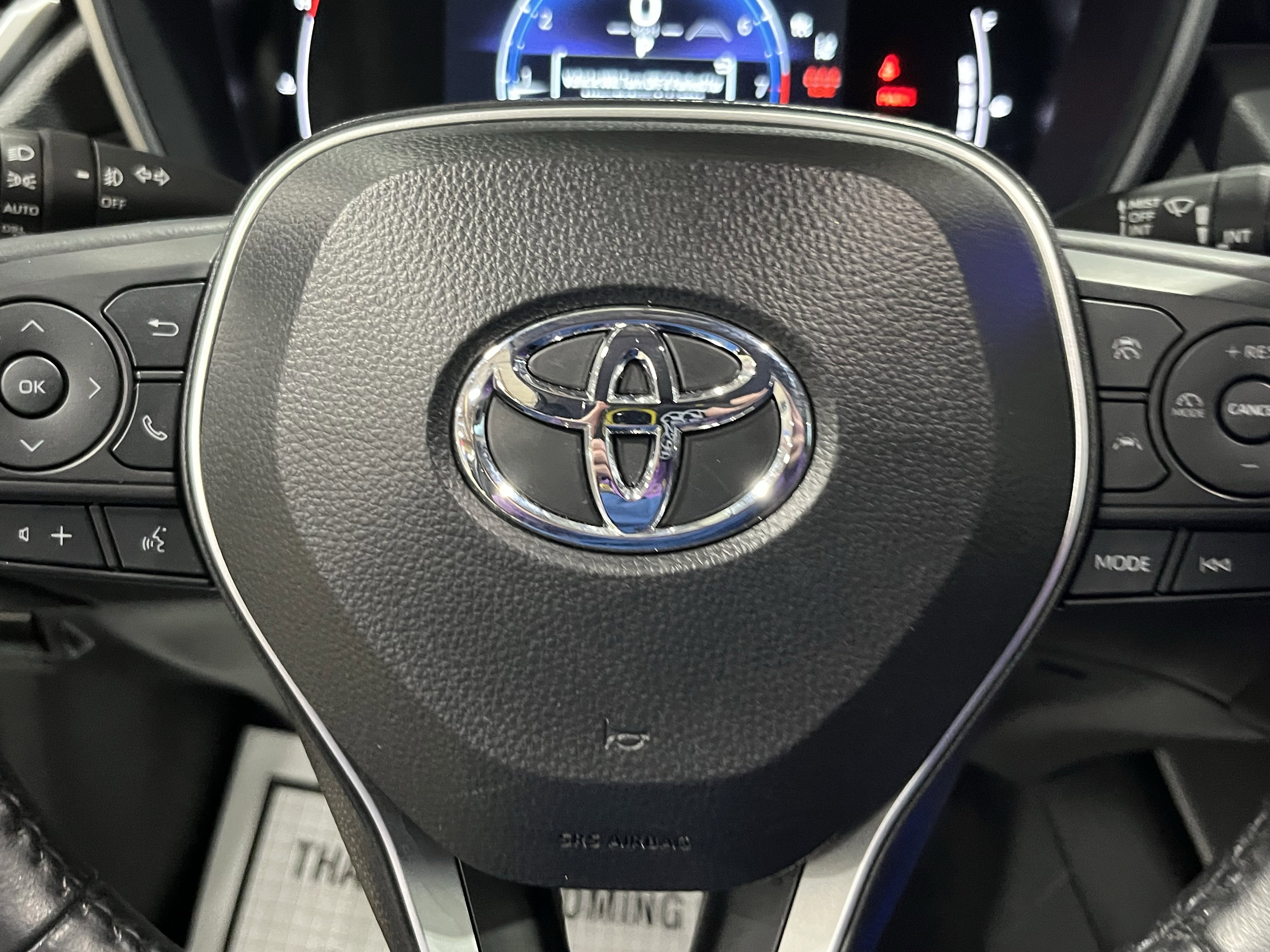 Used 2024 Toyota Corolla Cross XLE image 16