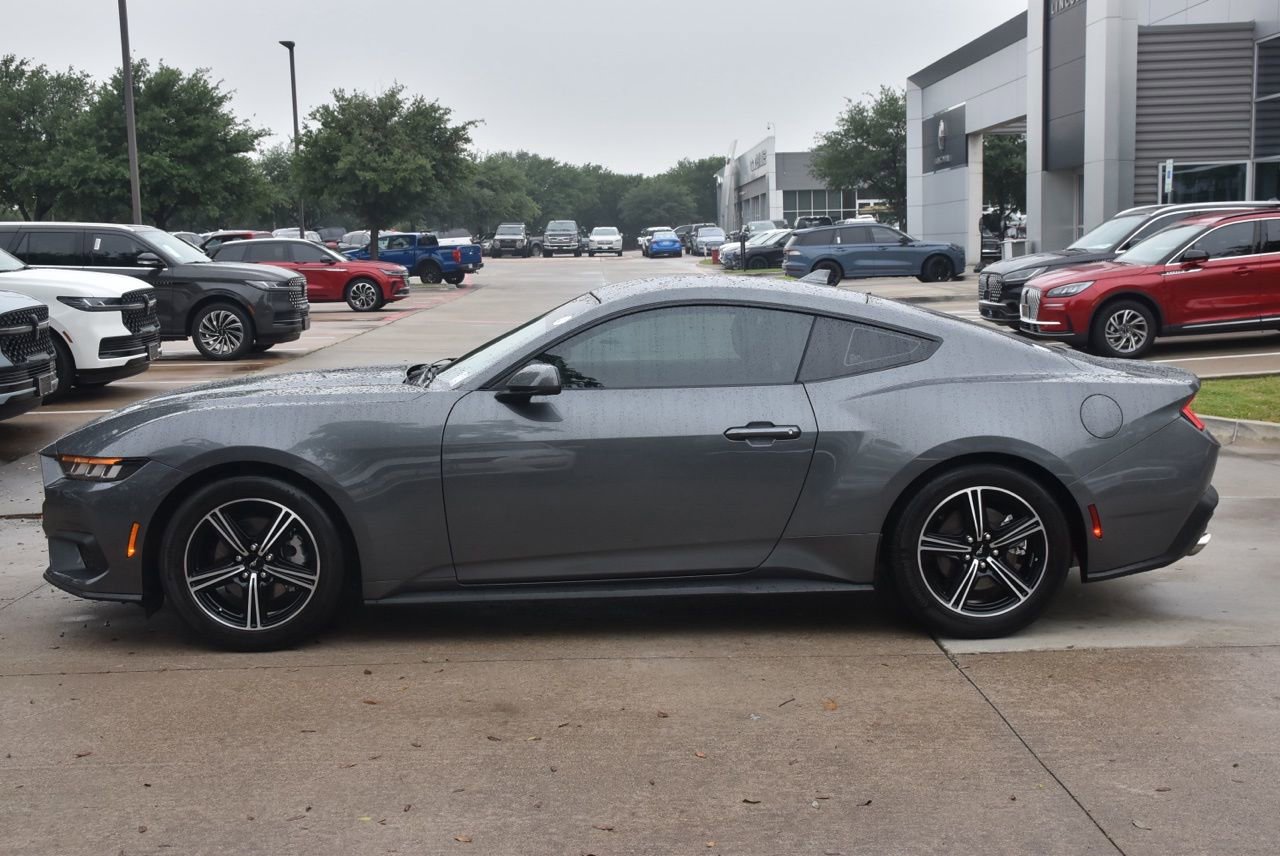 Certified 2024 Ford Mustang Coupe RWD image 12