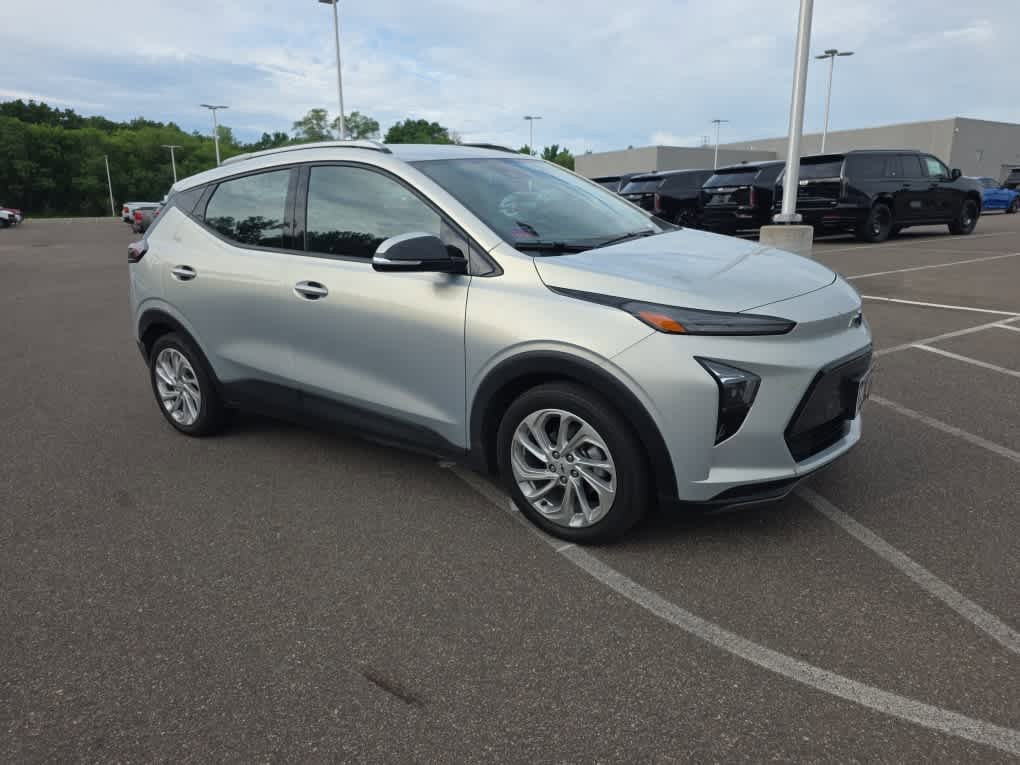 Used 2023 Chevrolet Bolt EUV LT w/ Driver Confidence Package FWD video 2