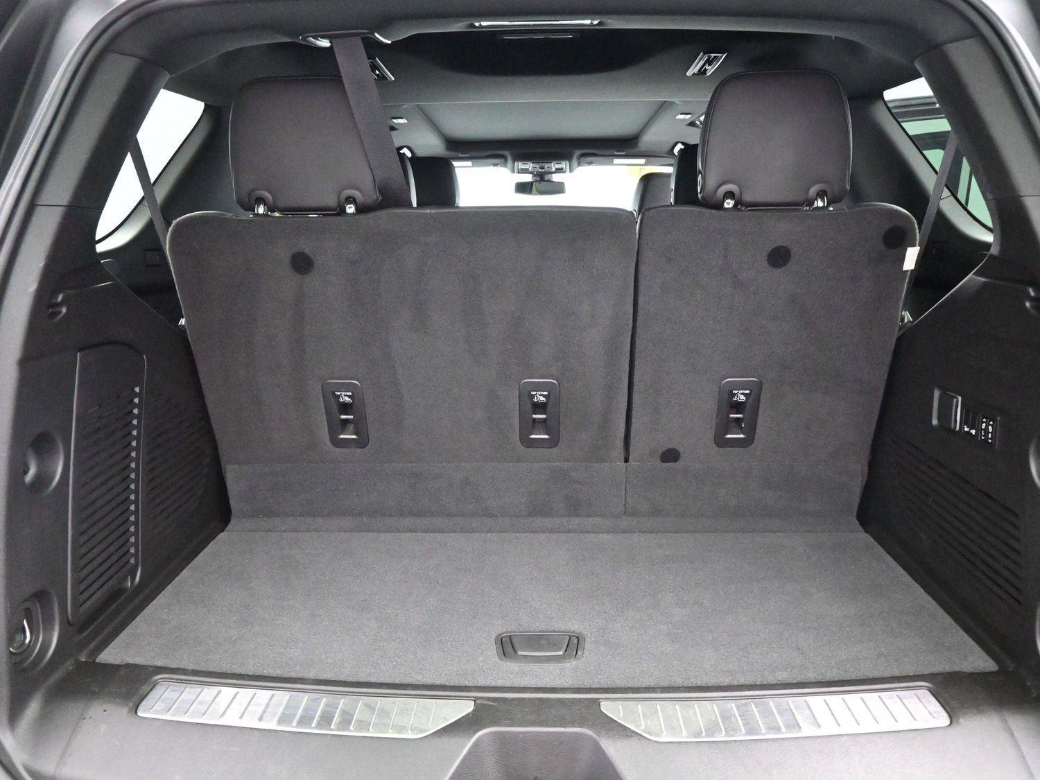 Used 2022 Chevrolet Tahoe Z71 w/ Z71 Off-Road Package image 10