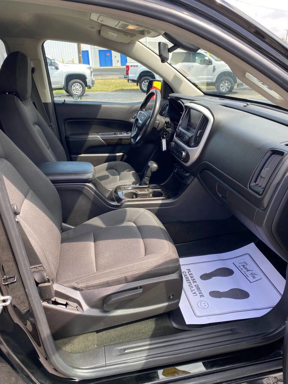 Used 2016 GMC Canyon SLE image 28