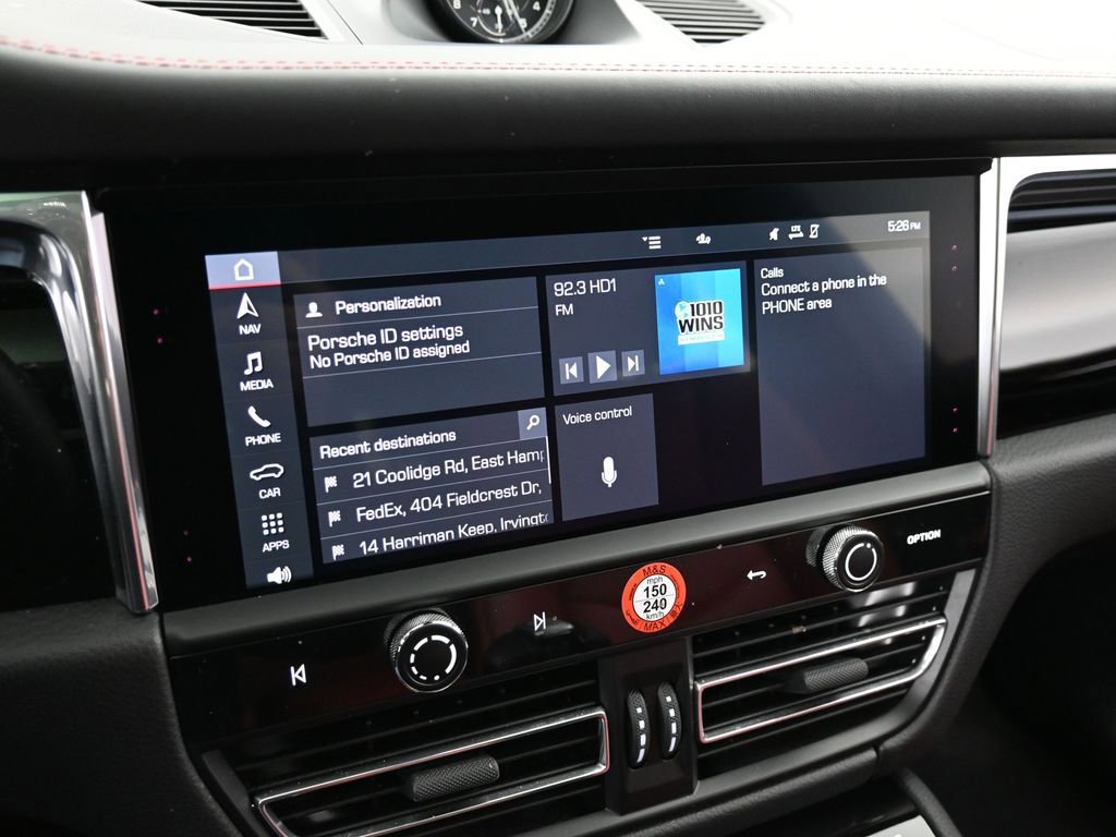 Certified 2025 Porsche Macan image 21