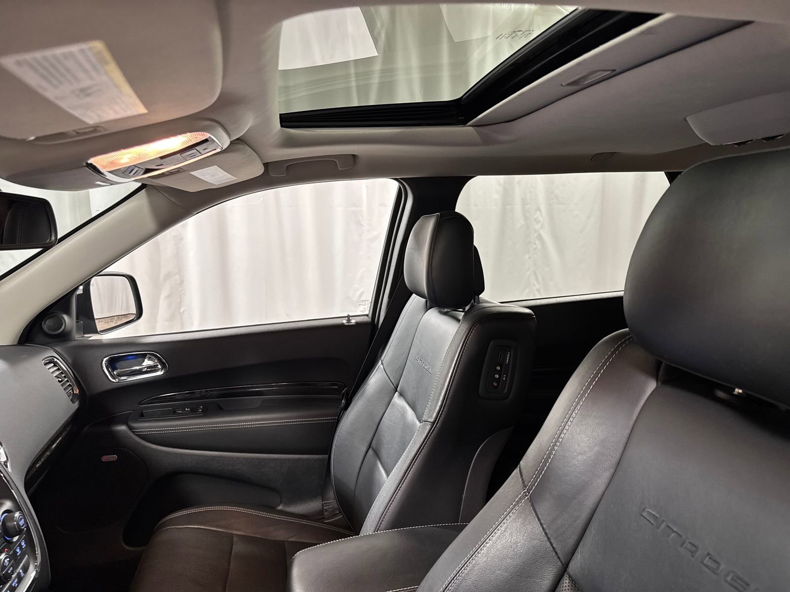 Used 2016 Dodge Durango Citadel w/ Premium Entertainment Group image 28