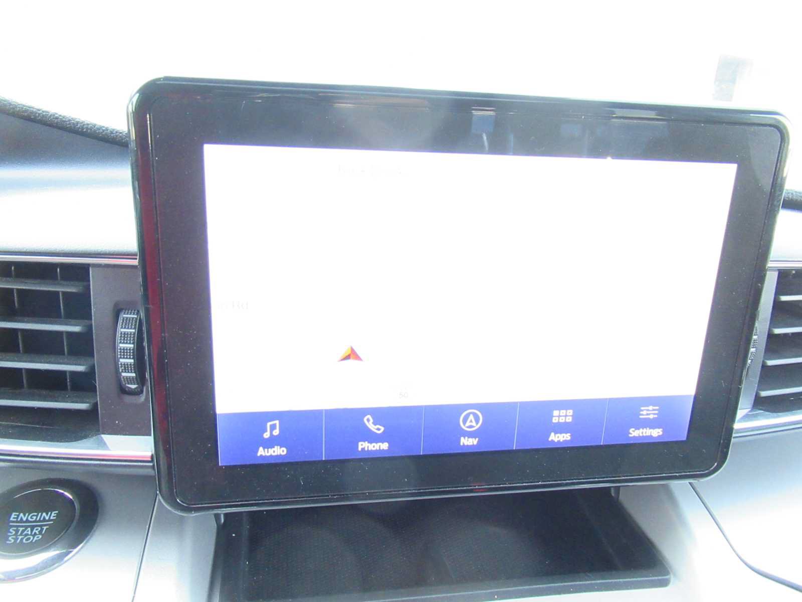 Used 2024 Ford Explorer XLT w/ Equipment Group 202A AWD/4WD image 27