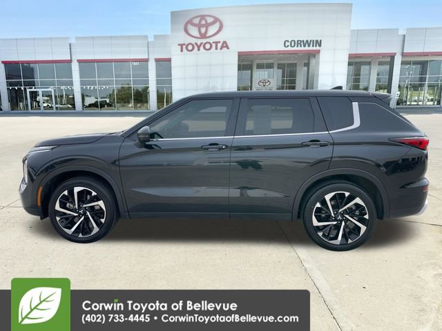 Used 2024 Mitsubishi Outlander SE video 2