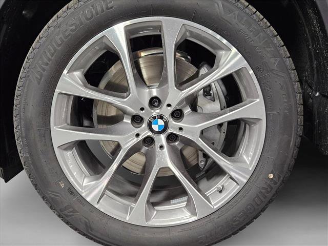 New 2026 BMW X5 xDrive40i w/ Parking Assistance Package image 16