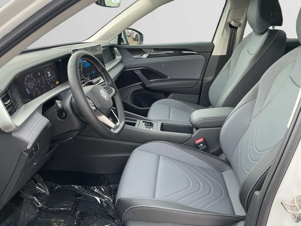 New 2026 Volkswagen Tiguan SE AWD/4WD image 9