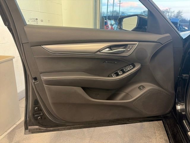 Used 2023 Cadillac CT5 Luxury image 22