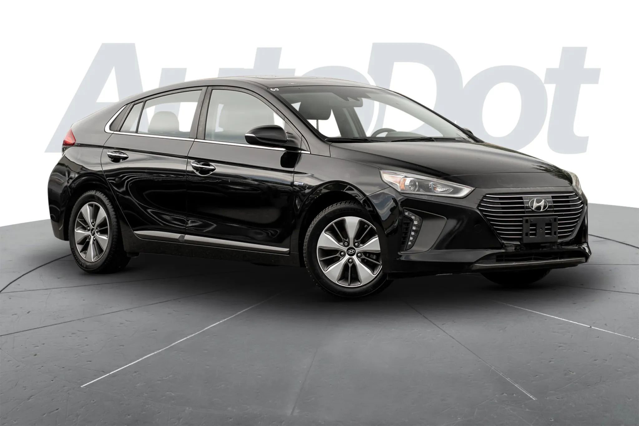 Used 2019 Hyundai Ioniq Limited w/ Ultimate Package 02