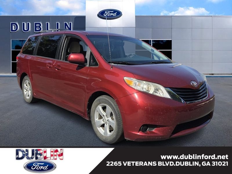 Used 2014 Toyota Sienna LE