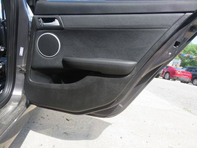 Used 2009 Pontiac G8 w/ Premium Package RWD image 19