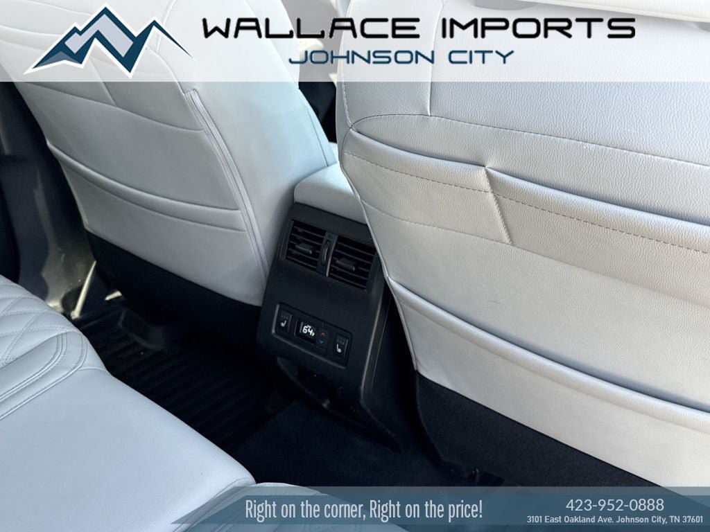 Used 2024 Mitsubishi Outlander SEL AWD/4WD image 40