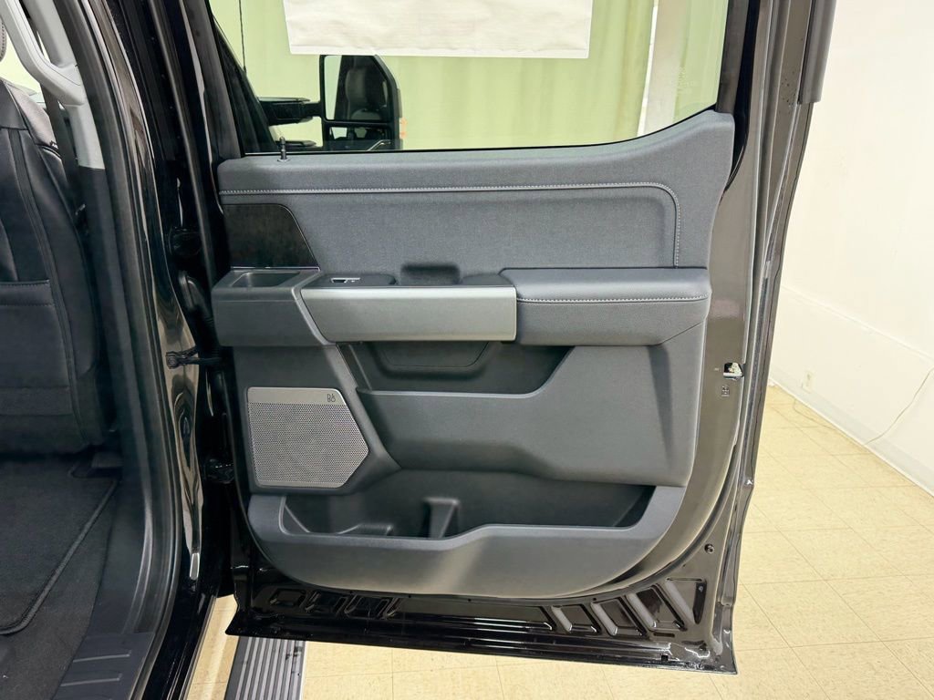 New 2026 Ford F250 Lariat w/ Lariat Ultimate Package image 15