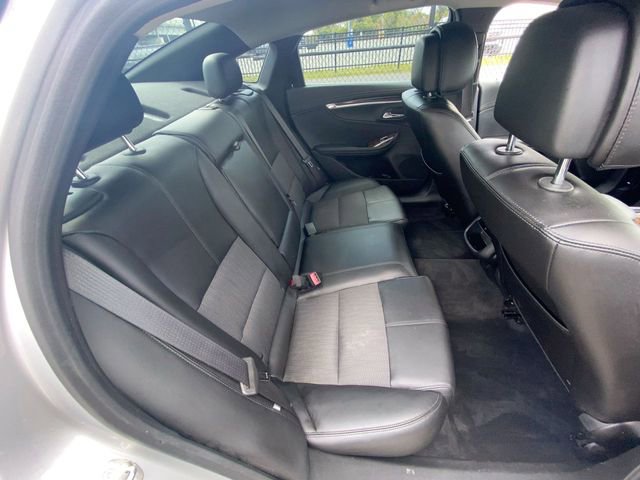 Used 2014 Chevrolet Impala LT w/ Convenience Package FWD image 3