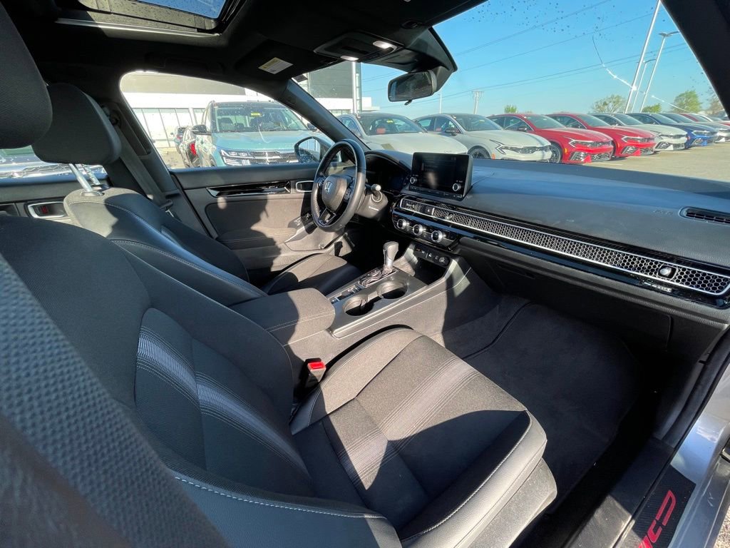 Used 2025 Honda Civic Sport image 27