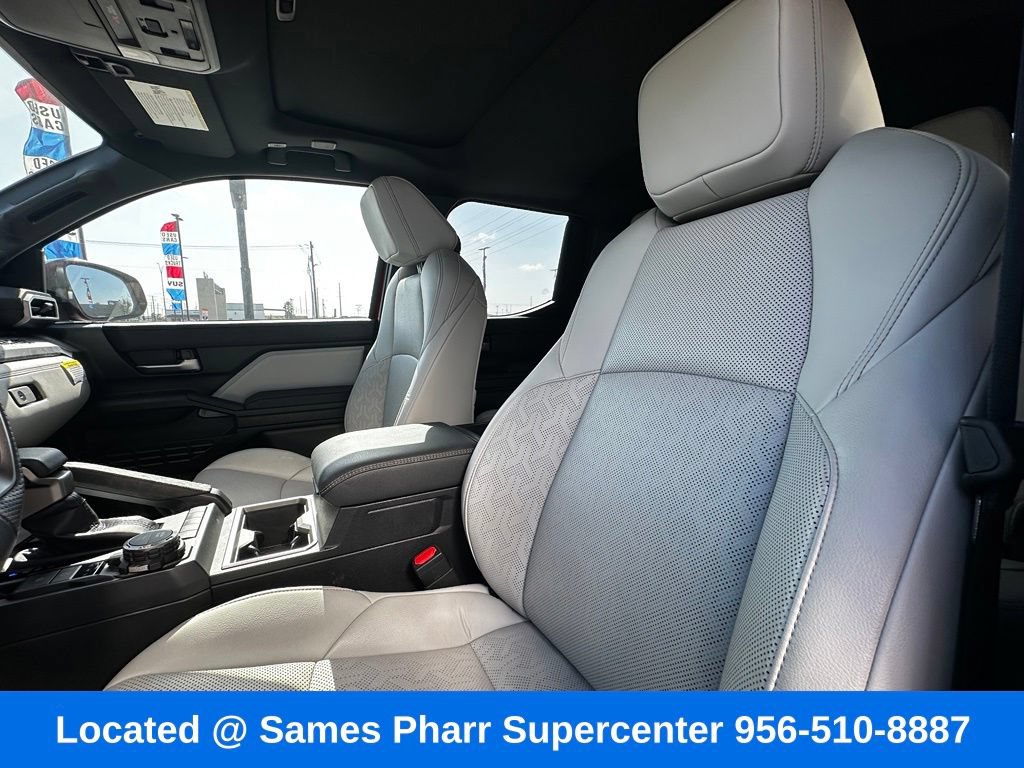 Used 2024 Toyota Tacoma Limited w/ Limited Package (LT) AWD/4WD image 30