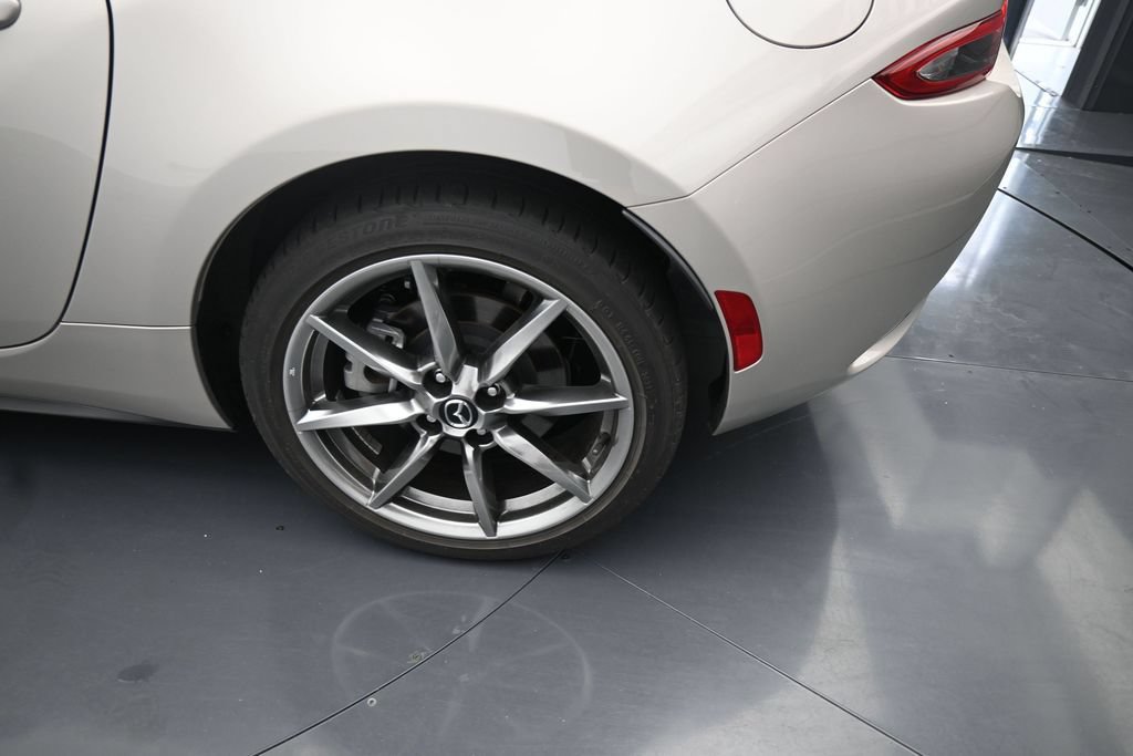 Used 2022 MAZDA MX-5 Miata RF Grand Touring w/ Weather Package RWD image 14
