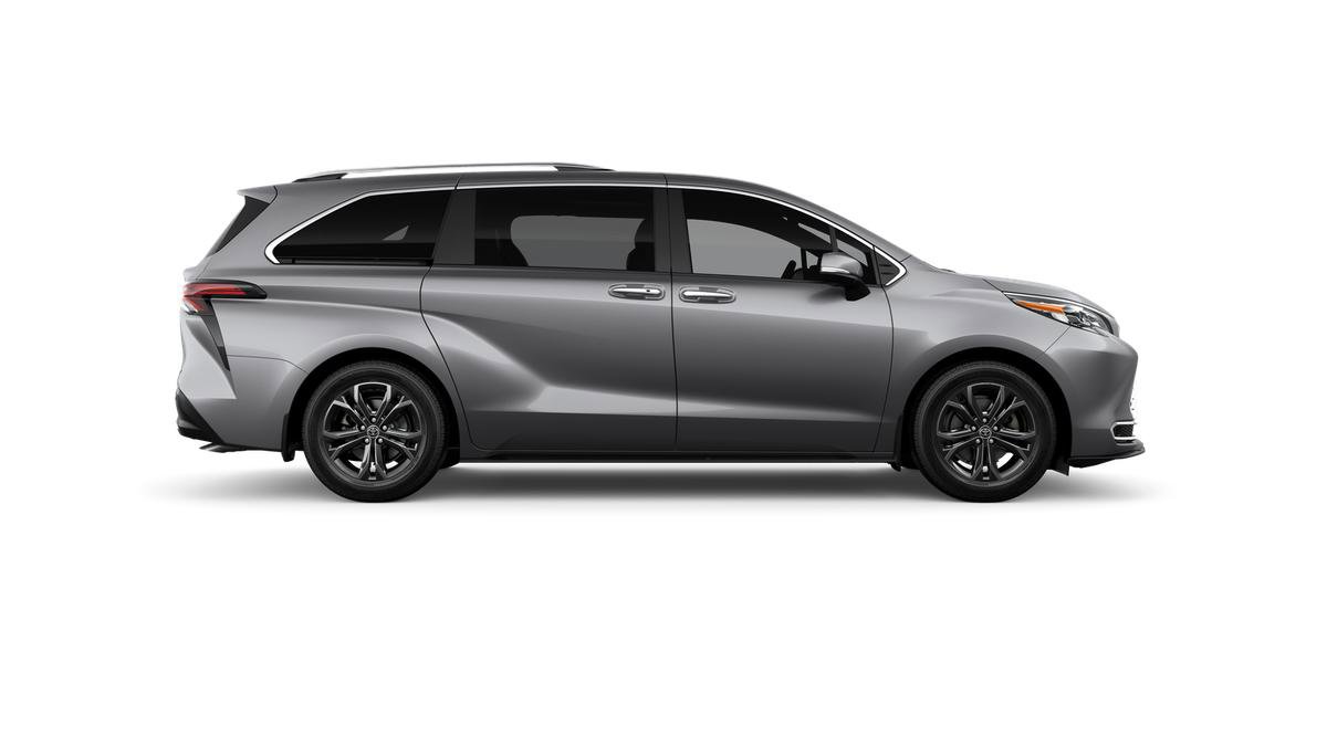 New 2026 Toyota Sienna Platinum AWD/4WD image 12