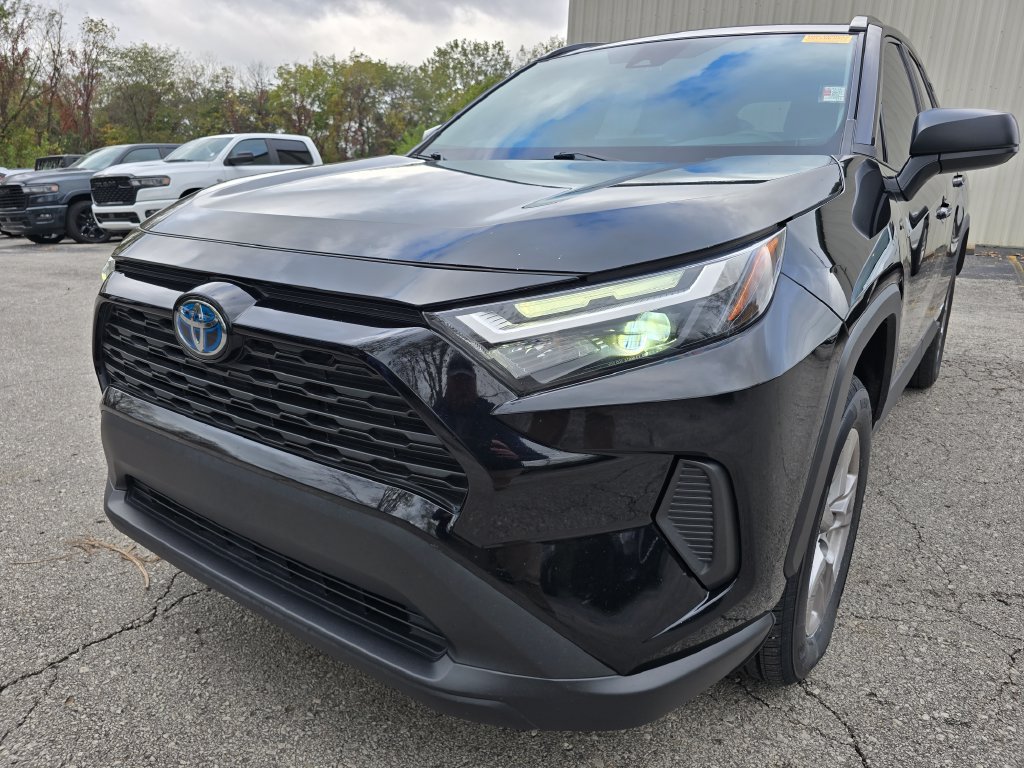 Used 2024 Toyota RAV4 LE AWD/4WD image 12