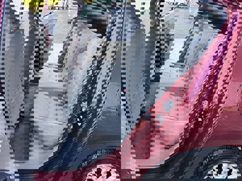 Used 2010 Honda Insight EX image 33