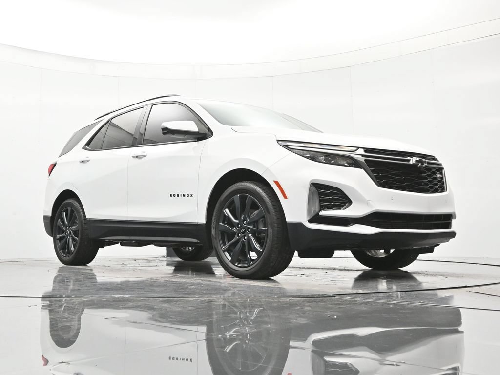 Certified 2022 Chevrolet Equinox RS w/ Infotainment Package FWD image 39
