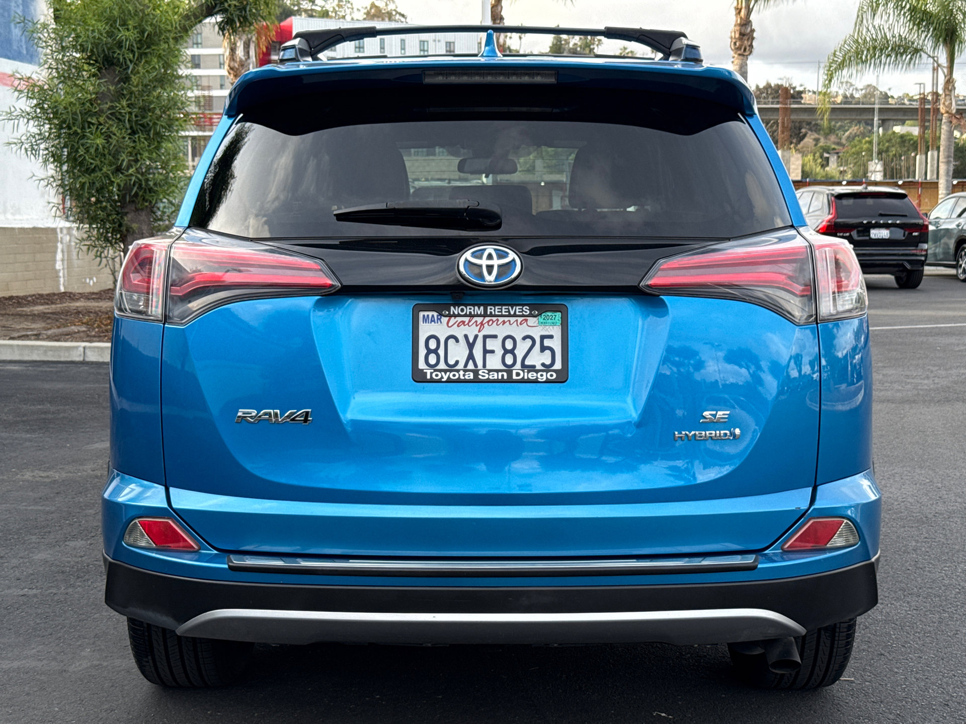Certified 2018 Toyota RAV4 SE AWD/4WD image 10