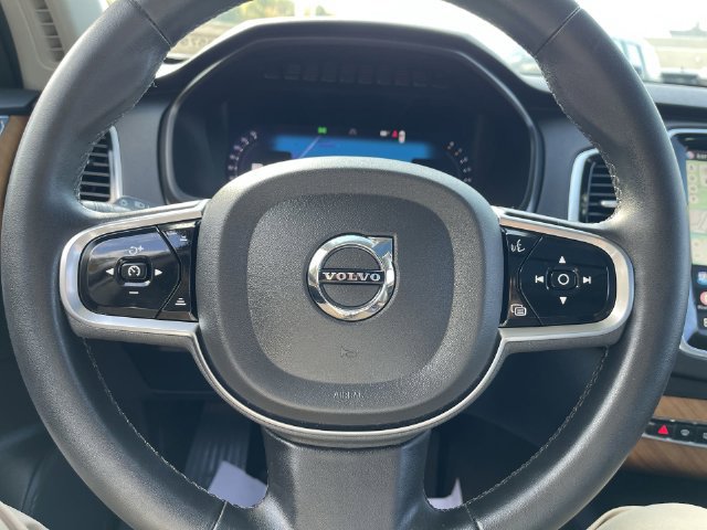 Used 2024 Volvo XC90 B6 Plus AWD/4WD image 11