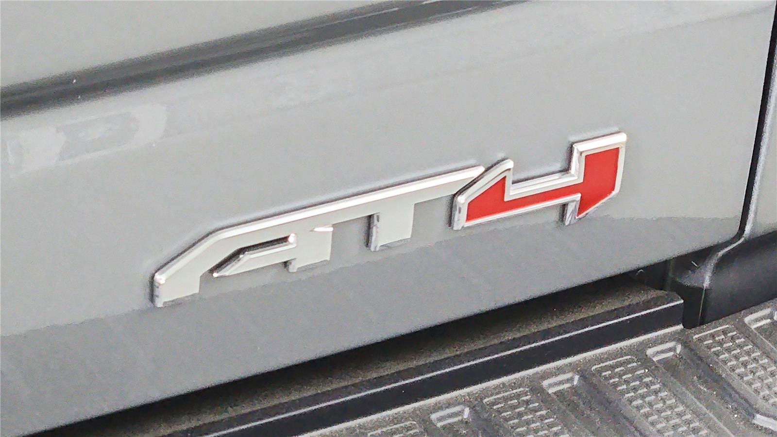 New 2026 GMC Sierra 1500 AT4 w/ AT4 Premium Package AWD/4WD image 22
