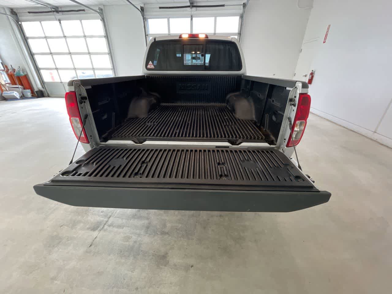 Used 2017 Nissan Frontier SV AWD/4WD image 21
